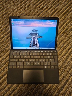 Microsoft Surface Go 2 1901 128GB 8GB RAM, Windows 11, 10 inch - Image 1 of 3