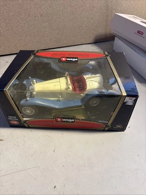 Alfa Romeo 2300 Spider (1932) Car Roadster 1/18 Burago NIB In Box * - Image 1 of 3