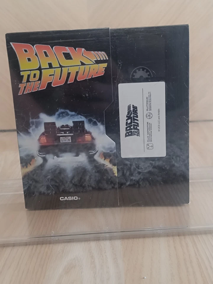 Reloj CASIO X Regreso al Futuro - Edición Limitada - CA-500WEBF-1A EN MANO ⌚🌩️ Foto 1 de 4