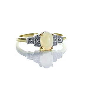 9ct Opal Ring Size M.5 Diamond Yellow Gold 0.33ct White Oval Gift - Picture 1 of 12