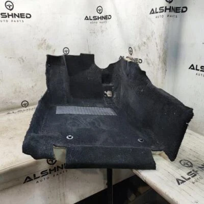 Alfombra de piso delantero izquierdo Mercedes-Benz C300 2016 205-680-17-06-9H42 OEM Foto 1 de 4