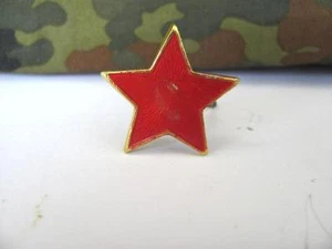 WW2 SOVIET RUSSIAN ENAMEL RED STAR VISOR HAT BADGE PIN - Picture 1 of 4