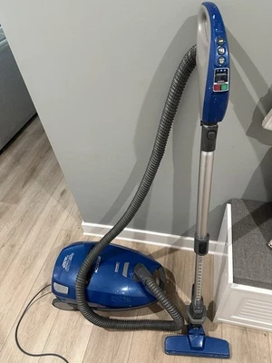 KENMORE INTUITION CROSSOVER CANISTER VACUUM CLEANER BLUE MODEL 116 w attachments - Image 1 of 4