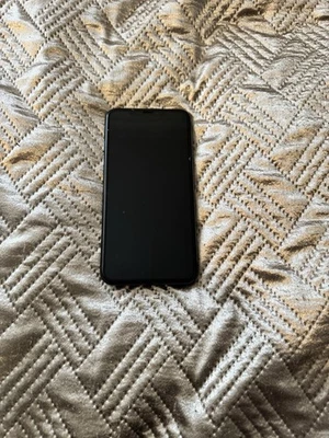 Apple iPhone 11 Pro Max Immaculate Condition and Working Condition - Image 1 of 2