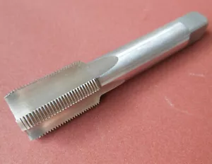 Neu 1 Stck. metrisch rechts Gewindebohrer M32 x 1,0 mm Gewindebohrer Gewindeschneidwerkzeuge M32 x 1 mm Steigung - Bild 1 von 3