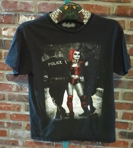 Harley Quinn "The Arrest"  T-Shirt  - Picture 1 of 4