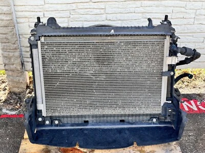 Jaguar XF 2016-2020 2017-2019 Jaguar XE 3,0 L radiador completo con ventilador motor OEM Foto 1 de 4