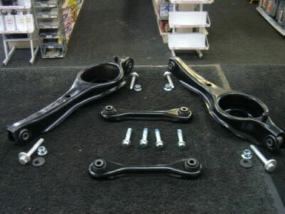 FORD FOCUS MK1 2.0 ST170 REAR AXLE SUSPENSION WISHBONE TRAILING ARMS KIT BOLTS - Image 1 of 3