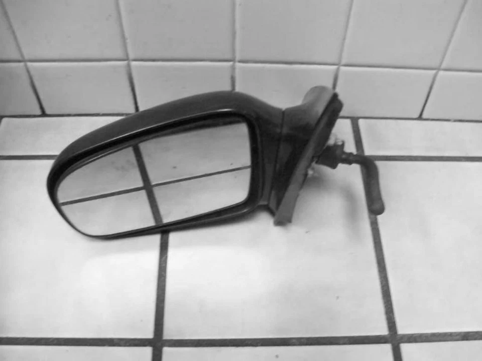 Used Left Door Mirror fits: 1998 Pontiac Sunfire Cable L. 2 Dr Cpe Left Grade A Foto 1 de 1