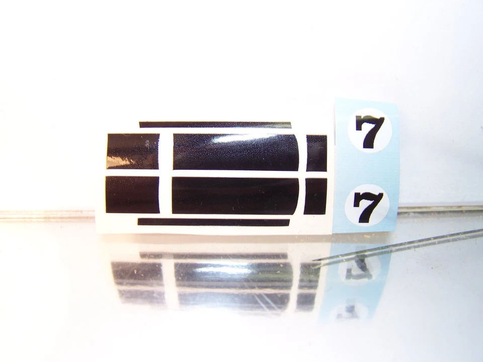 Hot Wheels Redline (CALCOMANÍAS PESADAS A RAYAS CHEVY) NEGRO Foto 1 de 1