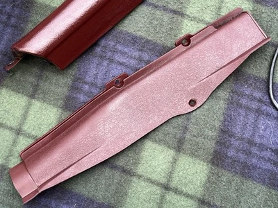 Borde de umbral del conductor borgoña Mercedes-Benz R107 560SL 380SL SLC Foto 1 de 4