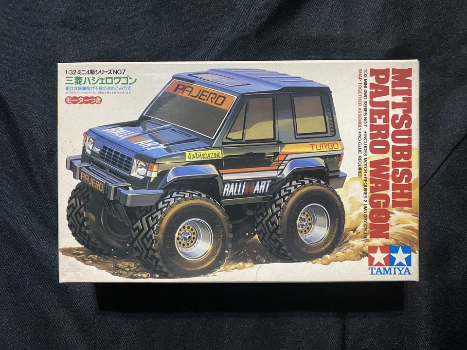 Tamiya Mitsubishi Pajero Wagon Mini 1/32 (1907) - Image 1 of 4