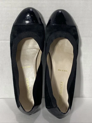 Bruno Magli MUJER GAMUZA PUNTERA BALLET PLANOS Talla 38.5 EU 8 EE. UU. EN MUY BUENA CONDICIÓN Zapatos Italia Foto 1 de 4