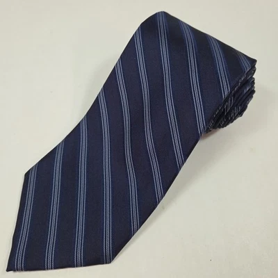 Gravata Calvin Klein 100% seda listras azul marinho listrada branca 58 x 3,5 - Imagem 1 de 4