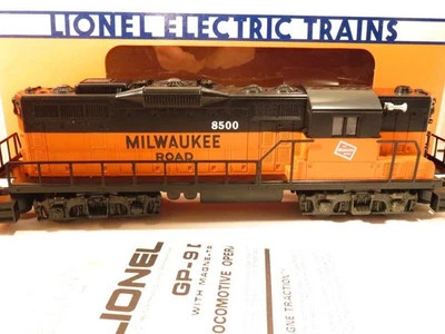 LIONEL - 18500 MILWAUKEE ROAD GP-9 DIESEL W/PULLMOR MOTOR- NEW-  H1 - Image 1 of 4