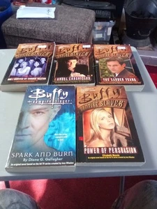Buffy The Vampire Slayer Book Bundle x5 - Picture 1 of 12