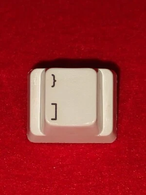 IBM Model F Keyboard Replacement Key (}/]) — 第 1/2 张图片