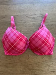 PINK Victoria's Secret Red Pink Plaid 32DD Wear Everywhere Push Up Bra VS!!!!! - Picture 1 of 2