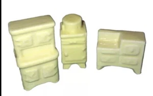 Vintage 3 Stck. Keramik Puppenhaus Möbel Japan Gelb Eisbox Stall Herd Spaß - Bild 1 von 6