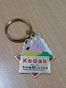 Porte clé métal Kodak Photo Euro Disney Blanche Neige Walt Disney - Imagen 1 de 2