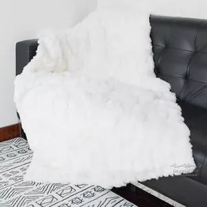 Alfombra de piel de conejo Patchwork Rex/lanzar en blanco - Imagen 1 de 4