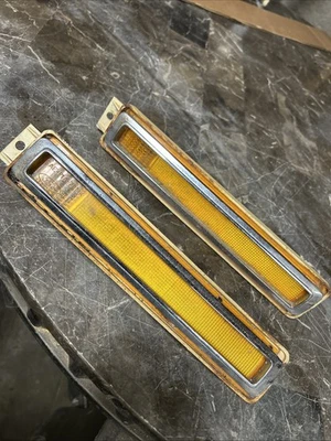 Lincoln Continental Mark IV R&L 1972 1976 lámpara de señalización lateral con bisel 72 74 75 Foto 1 de 4