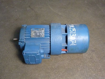 Lafert AF71S2 Brake Motor 0.75HP 3170RPM 575V TEFC 3Ph 1.8/1.0A 60Hz  USED - Image 1 of 3
