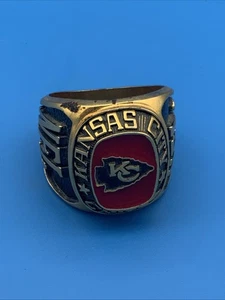 Kansas City Chiefs Oversized Gold-Plated NFL Super Bowl Ring 4” - Picture 1 of 8