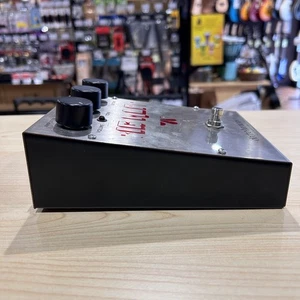 Pedale fuzz Electro-Harmonix Big Muff modificato aggiungere CBF Clean Mix usato - Foto 1 di 7