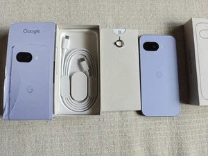 Google Pixel 9a (6.3-inch) Smartphone (GXQ96) Unlocked - 128GB/Iris Blue - Afbeelding 1 van 12