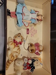 Steiff Alice nel Paese delle Meraviglie 1986 Edizione Limitata Set Suzanne Gibson scatola originale - Foto 1 di 4