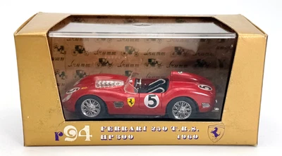 Brumm - #5 1960 Ferrari 250 TRS - Escala 1:43 R94 - Imagem 1 de 4