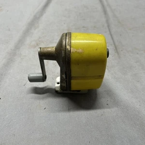 VINTAGE APSCO MIDGET YELLOW PENCIL SHARPENER  - Picture 1 of 5