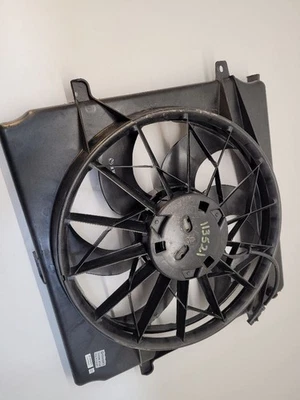 2002-2003 JEEP LIBERTY Radiator Fan Motor Without Tow Package 52079786AB  Foto 1 de 4