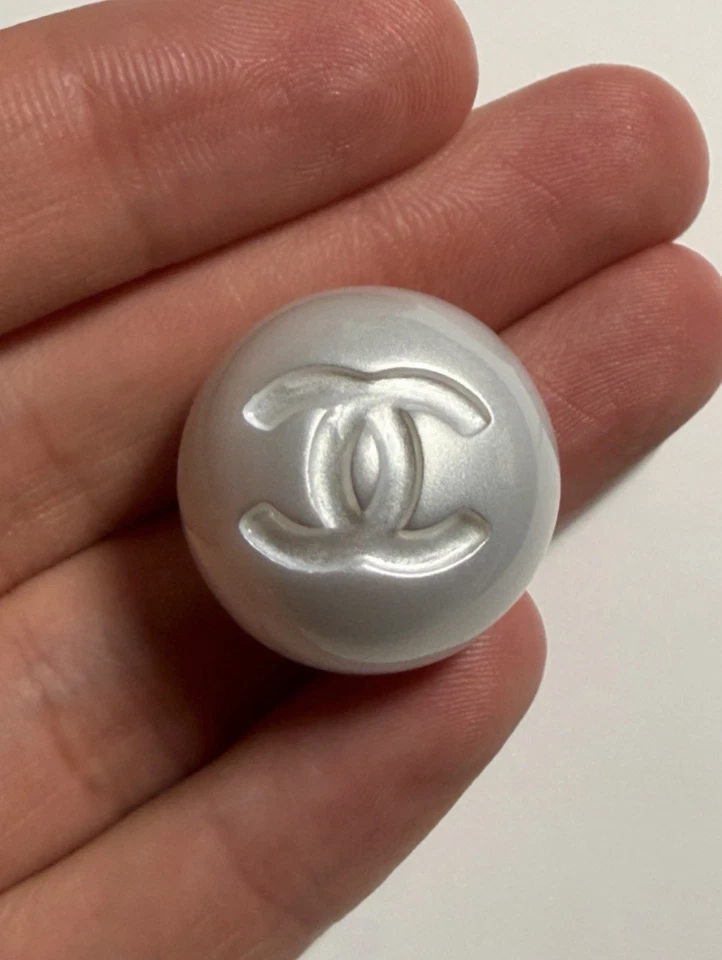 Chanel Vintage CC Grey Pearl Earrings {Excellent Condition} - Image 1 of 4