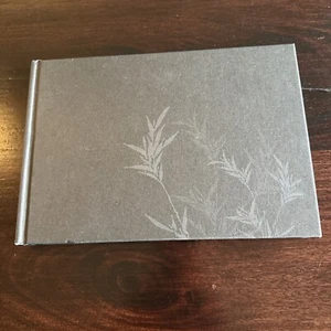 Panda: Intimate Portrait of One of the Worlds Most ... by Heather Angel Hardback - Imagen 1 de 3