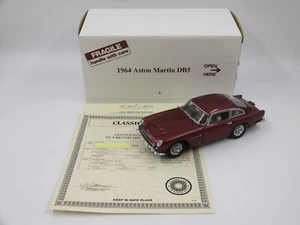 1964 Aston Martin DB5 Red 1:24 Die-cast Car - Danbury Mint w/ Box & Paperwork - Picture 1 of 16