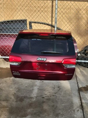 Jeep Grand Cherokee 2018 compatible con el portón trasero trasero rojo Foto 1 de 4