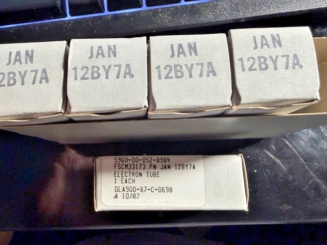 Tubo 12BY7 JAN Mil Spec manga de 5 Foto 1 de 1