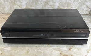 Toshiba DKVR60KU DVD Recorder VCR Combo Player EATS TAPES/DVD WORKS - No Remote - Picture 1 of 13