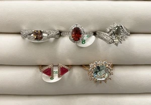 Lote de anillos a granel BP Bomb Party talla 8 RBP LC gris espinela, rubí, rodolita y pariba - Imagen 1 de 2