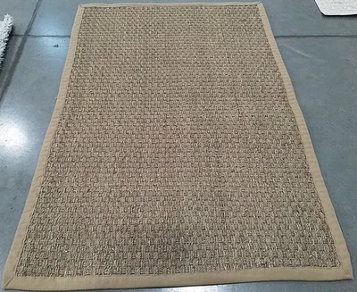 NATURAL / BEIGE 4'-0" x 6'-0" Flaw in Rug, Reduced Price 1172790883 NF114A-4 - Image 1 of 4
