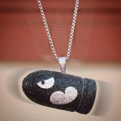 Colgante de espinela negra y diamantes creados en laboratorio de oro blanco de 14 quilates sobre bomba de bala de 2" Foto 1 de 4