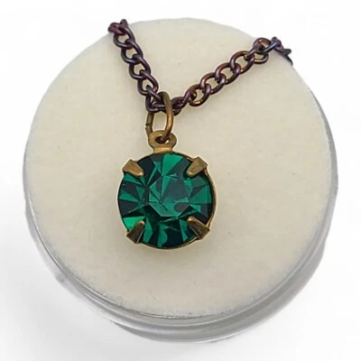 Винтажное оригинальное изумрудно-зеленое ожерелье кукла Madame Alexander Cissy ювелирные изделия Miss Revlon - Изображение 1 из 3