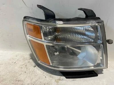 Faro NISSAN NV 2500 lado pasajero 12 13 14 15 16 17 18 19 20 21 Foto 1 de 4