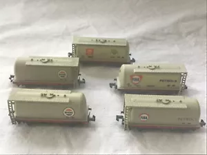PECO N GAUGE JOB LOT OF 5x VARIOUS FINA TANK WAGONS ETC - UNBOXED - READ ! - Picture 1 of 3