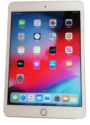APPLE IPAD MINI 3 - MINT CONDITION WITH MINT CONDITON CHARGING LEAD AND PLUG - Image 1 of 2