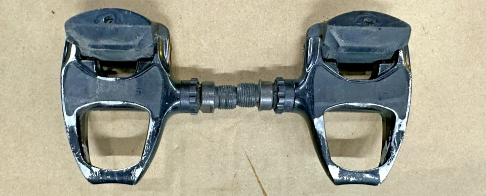 Pedales sin clip usados SHIMANO PD-R540 9/16 x 20 sin tacos Foto 1 de 1