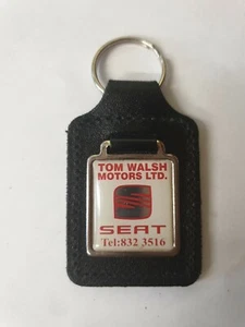 SEAT TOM WALSH CAR VINTAGE 2000 KEY FOB KEYRING LEATHER AUTOMOTIVE KEY - Picture 1 of 4