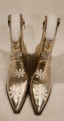 Betsey Johnson Boots Teddy Floral Gold Western Women's Size 8  - Image 1 of 4